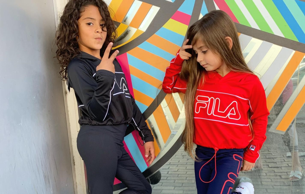  تشكيلة واسعة من ملابس الأطفال والنساء في بوتيك Top Brands بالرملة 